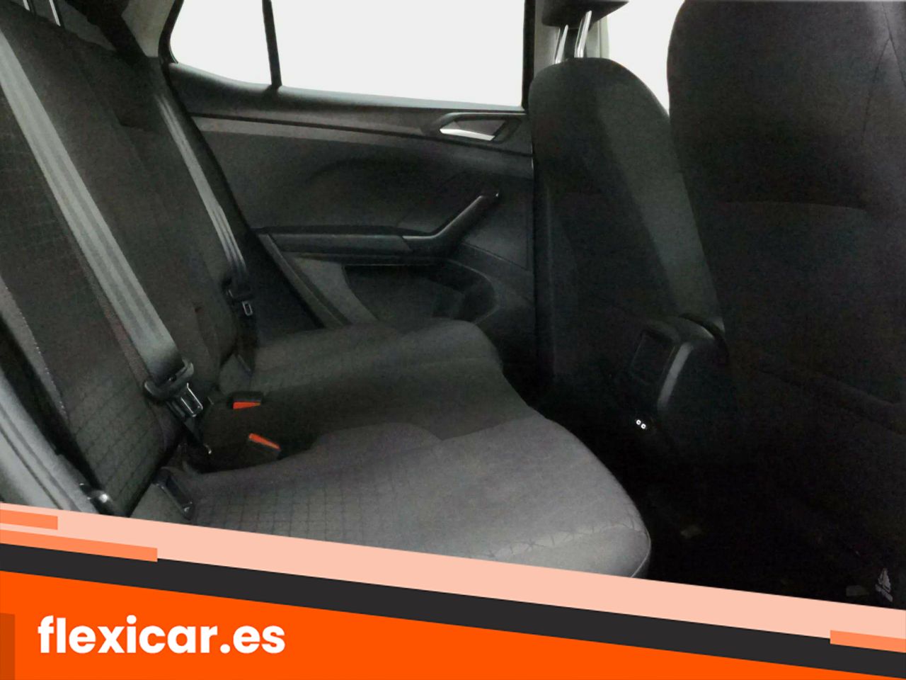 Foto Volkswagen T-Cross 14