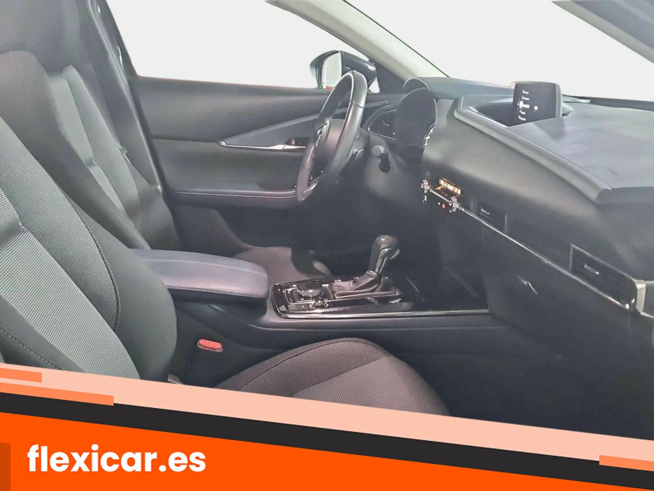 Foto Mazda CX-30 17