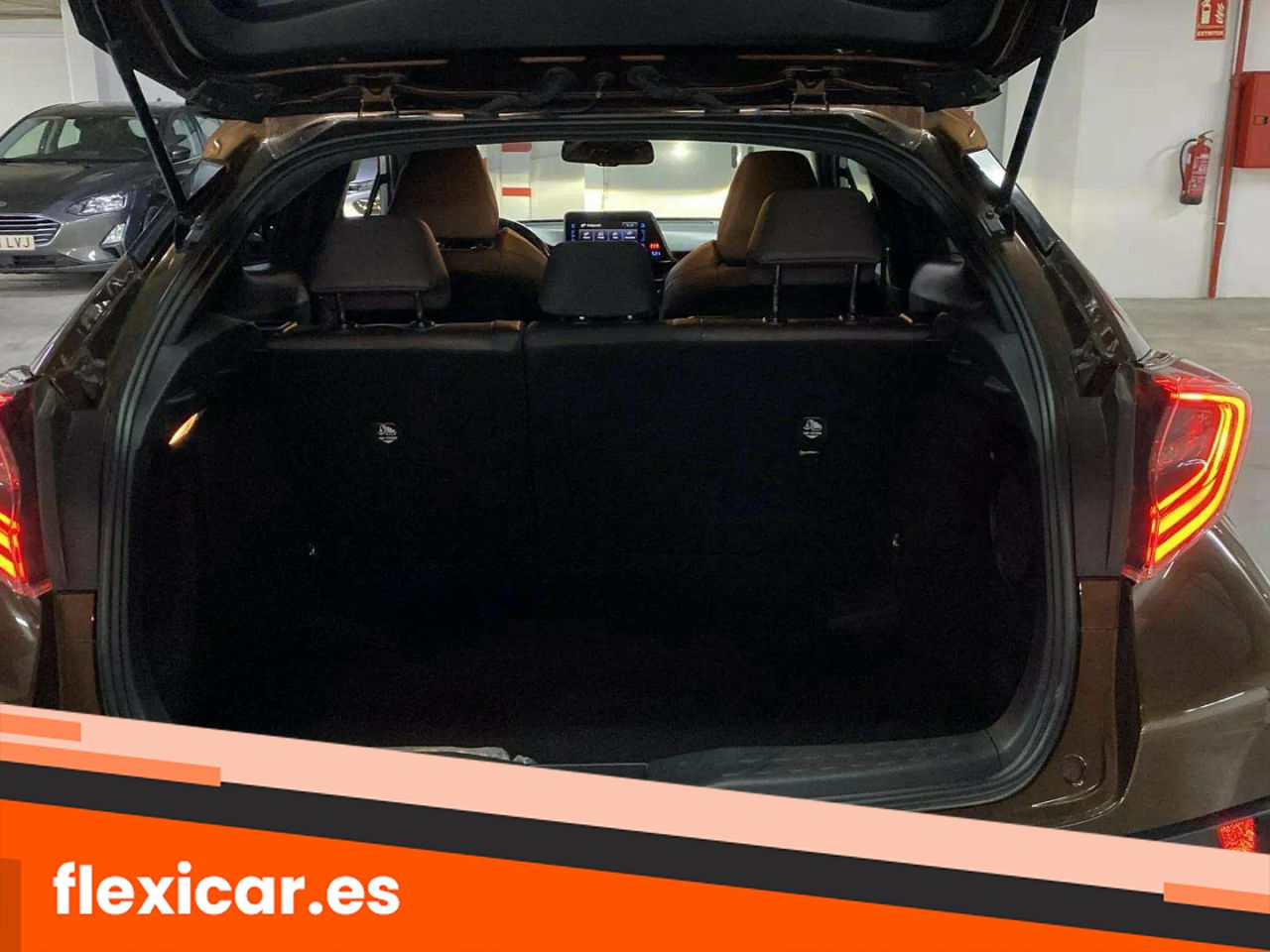 Foto Toyota C-HR 28