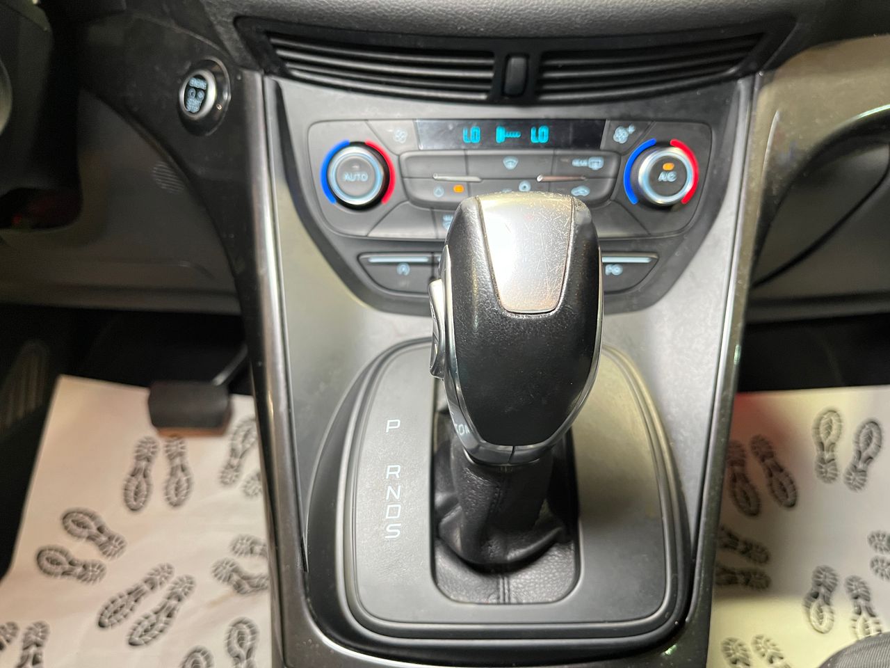 Foto Ford Grand C-MAX 27