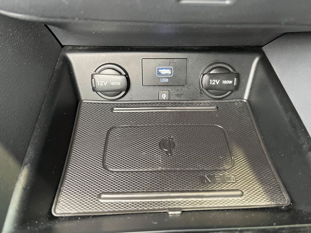 Foto Hyundai IONIQ 24