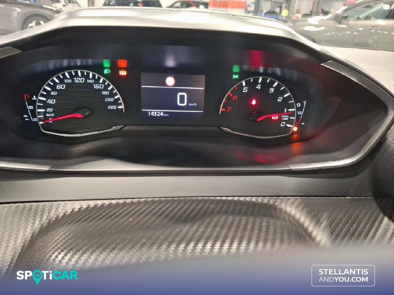 Foto Peugeot 208 12