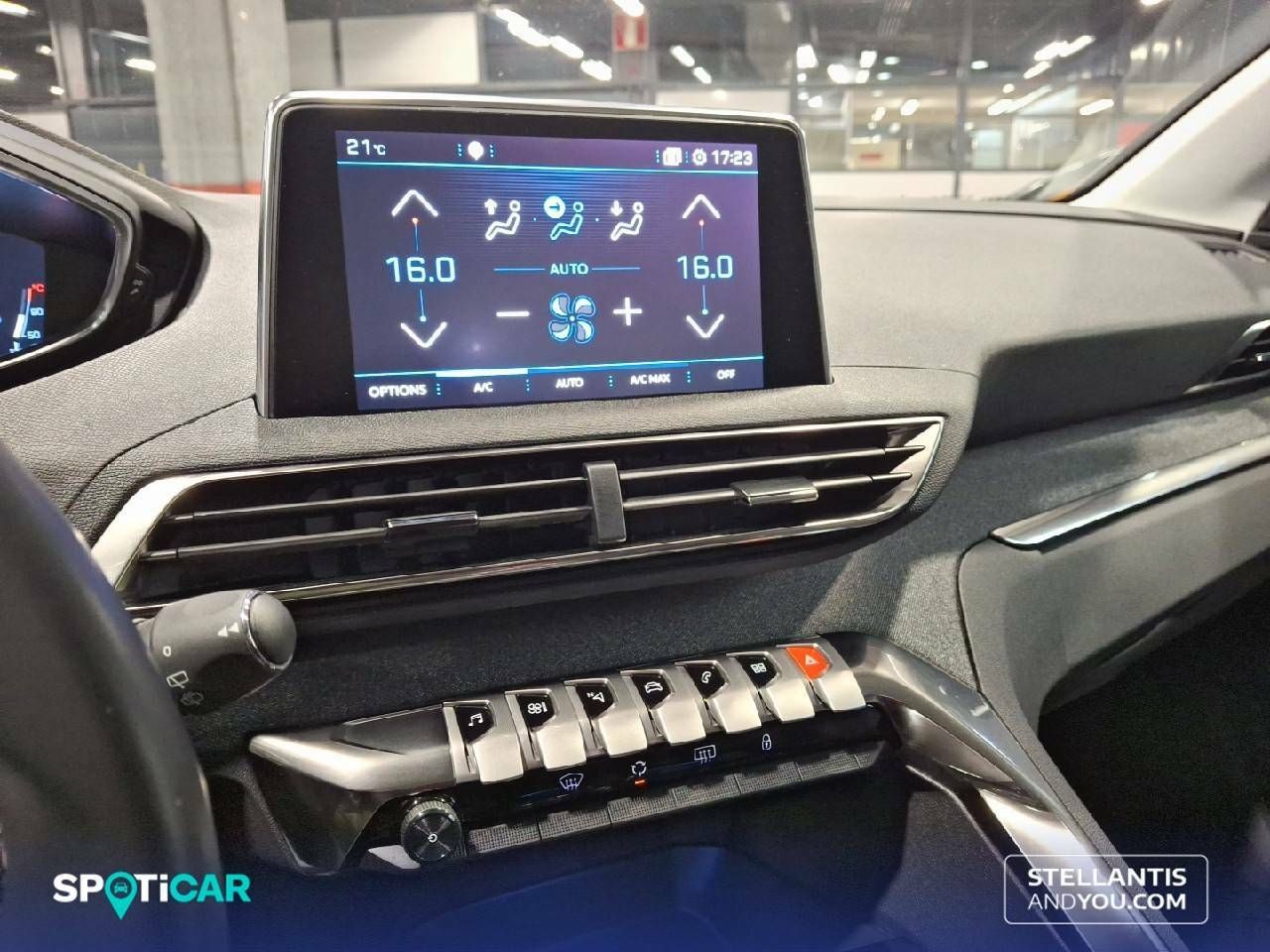 Foto Peugeot 5008 15
