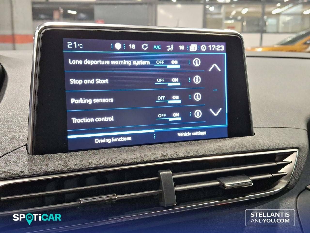 Foto Peugeot 5008 17