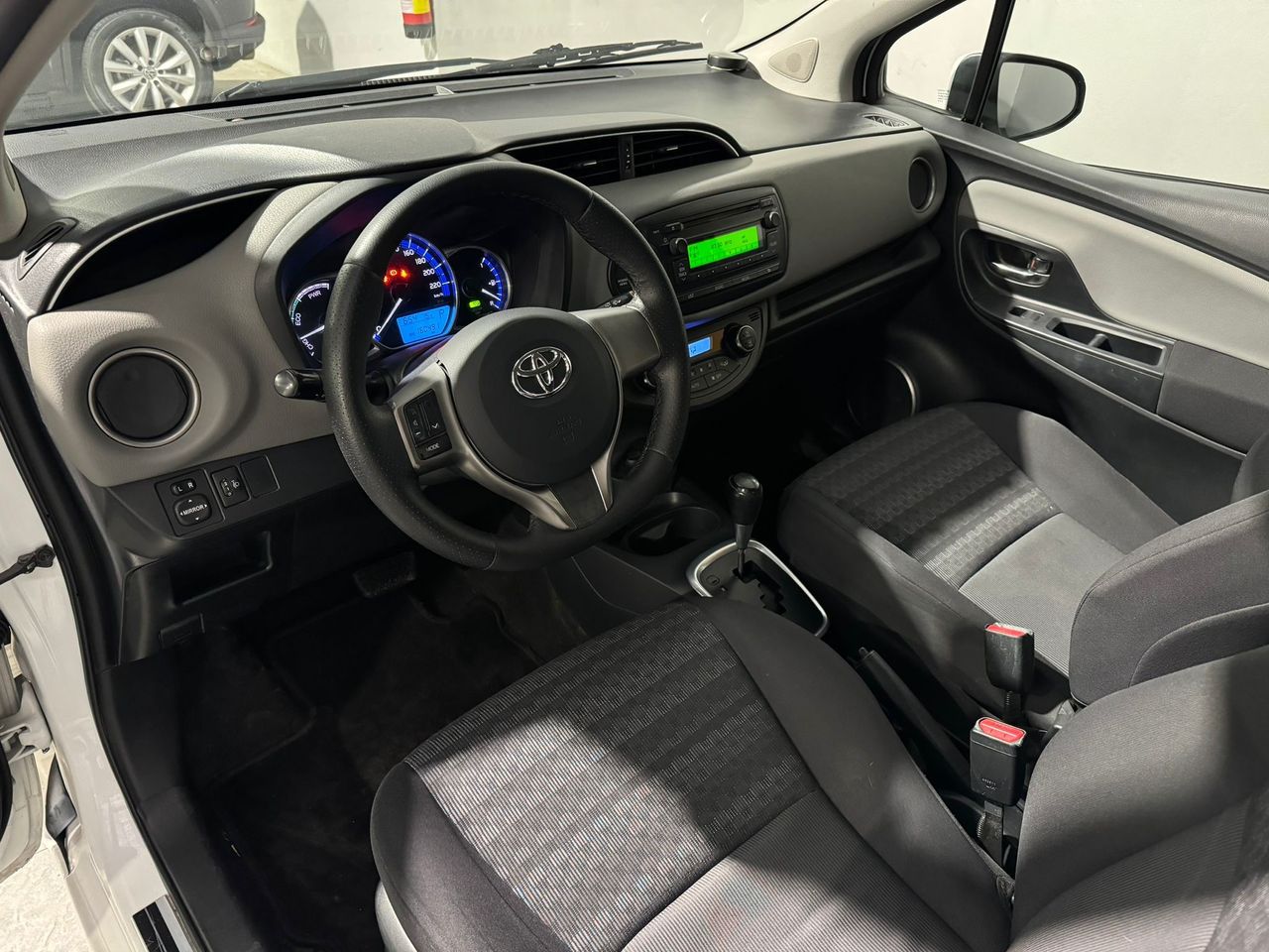 Foto Toyota Yaris 10