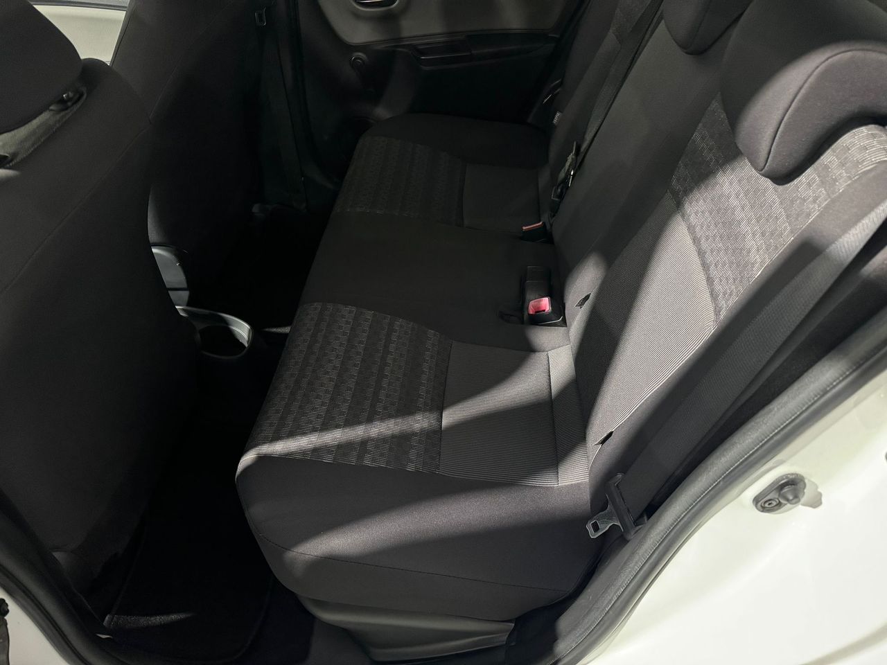 Foto Toyota Yaris 14