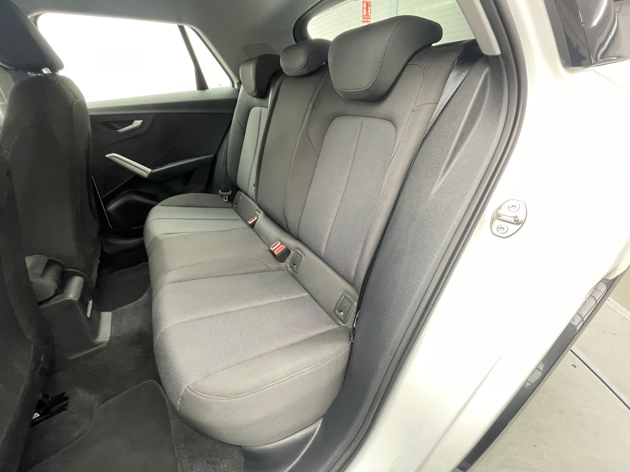 Foto Audi Q2 12