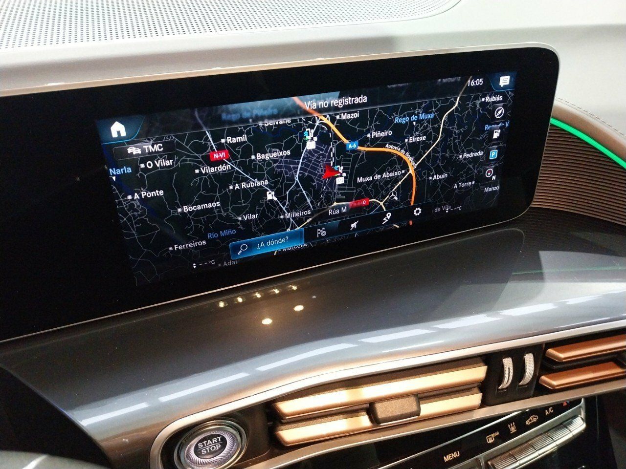 Foto Mercedes-Benz EQC 15