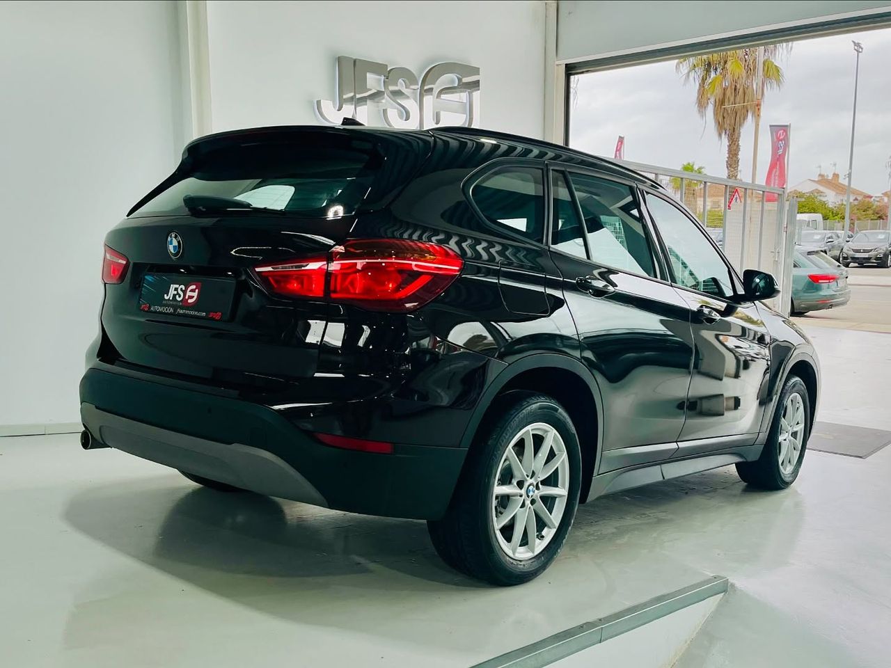 Foto BMW X1 5