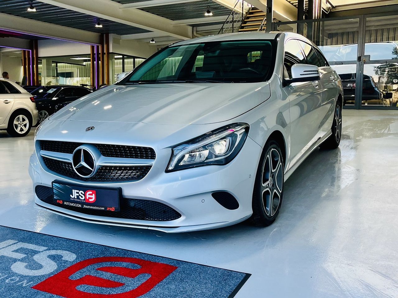 Foto Mercedes-Benz Clase CLA 2