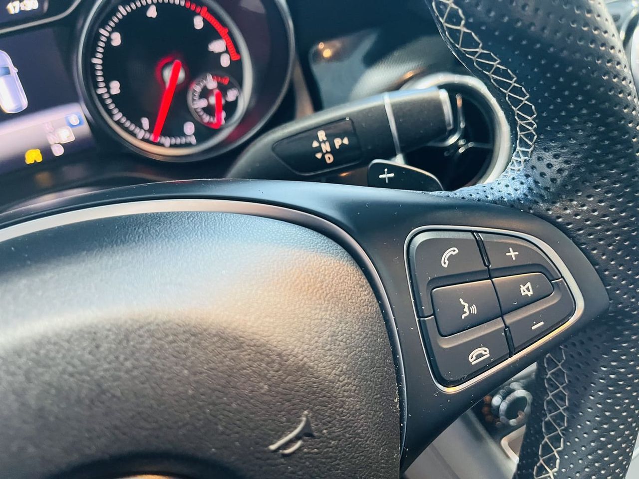 Foto Mercedes-Benz Clase CLA 15