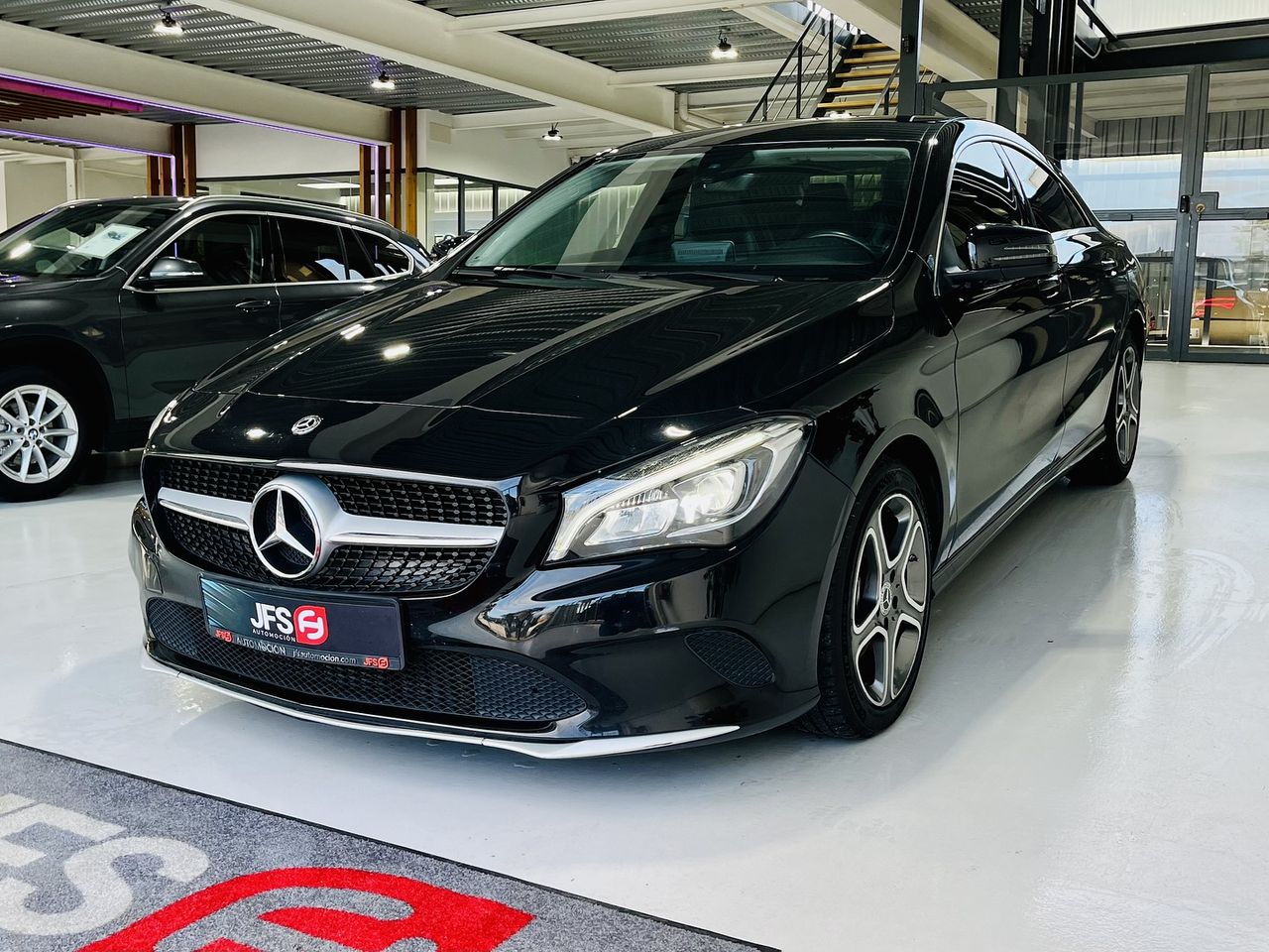 Foto Mercedes-Benz Clase CLA 2
