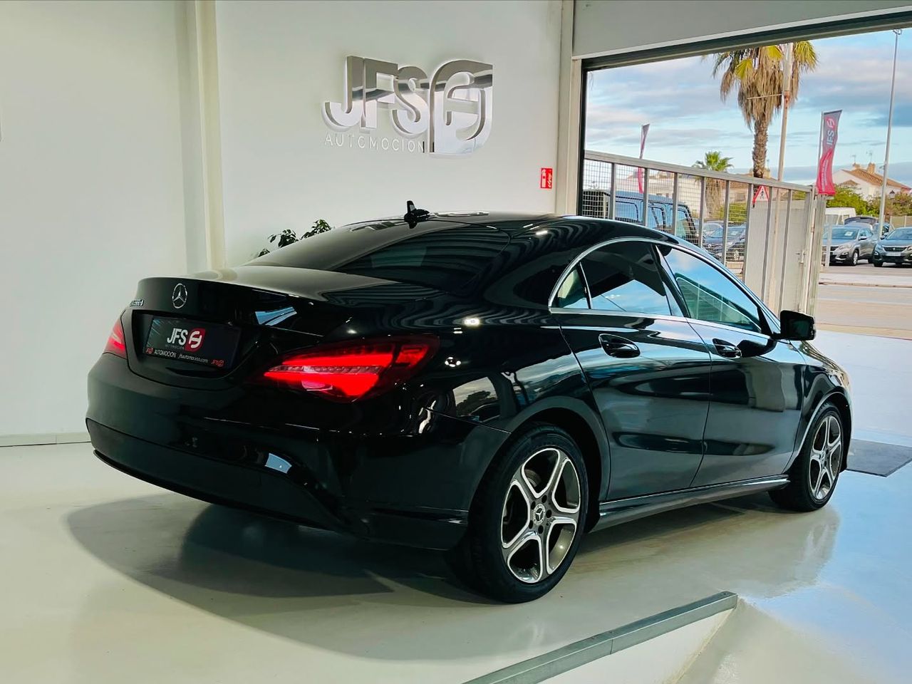 Foto Mercedes-Benz Clase CLA 5