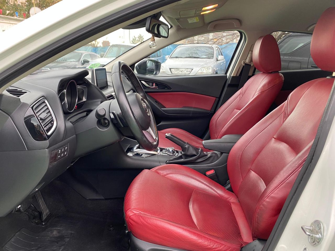 Foto Mazda Mazda3 6
