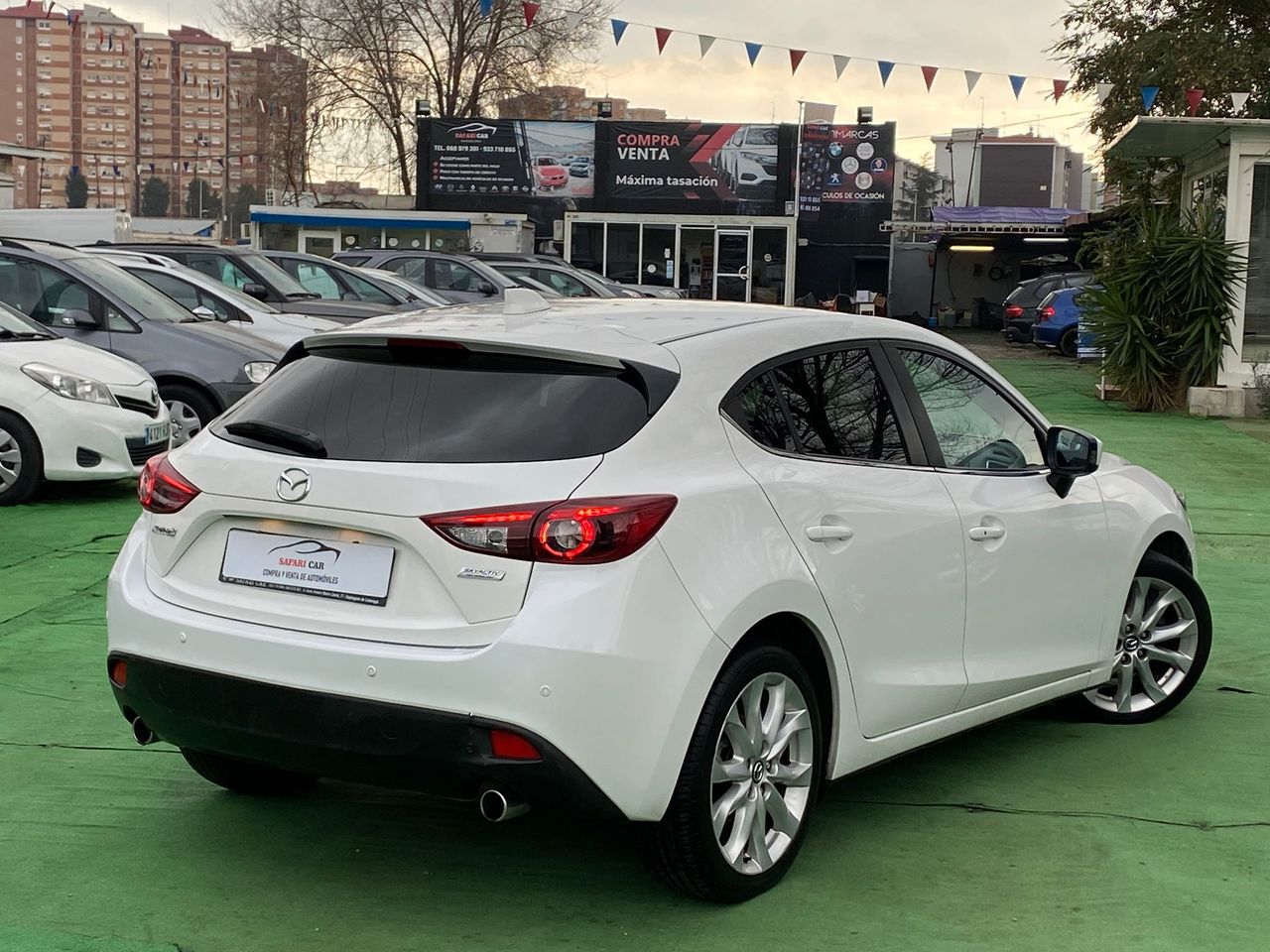 Foto Mazda Mazda3 21
