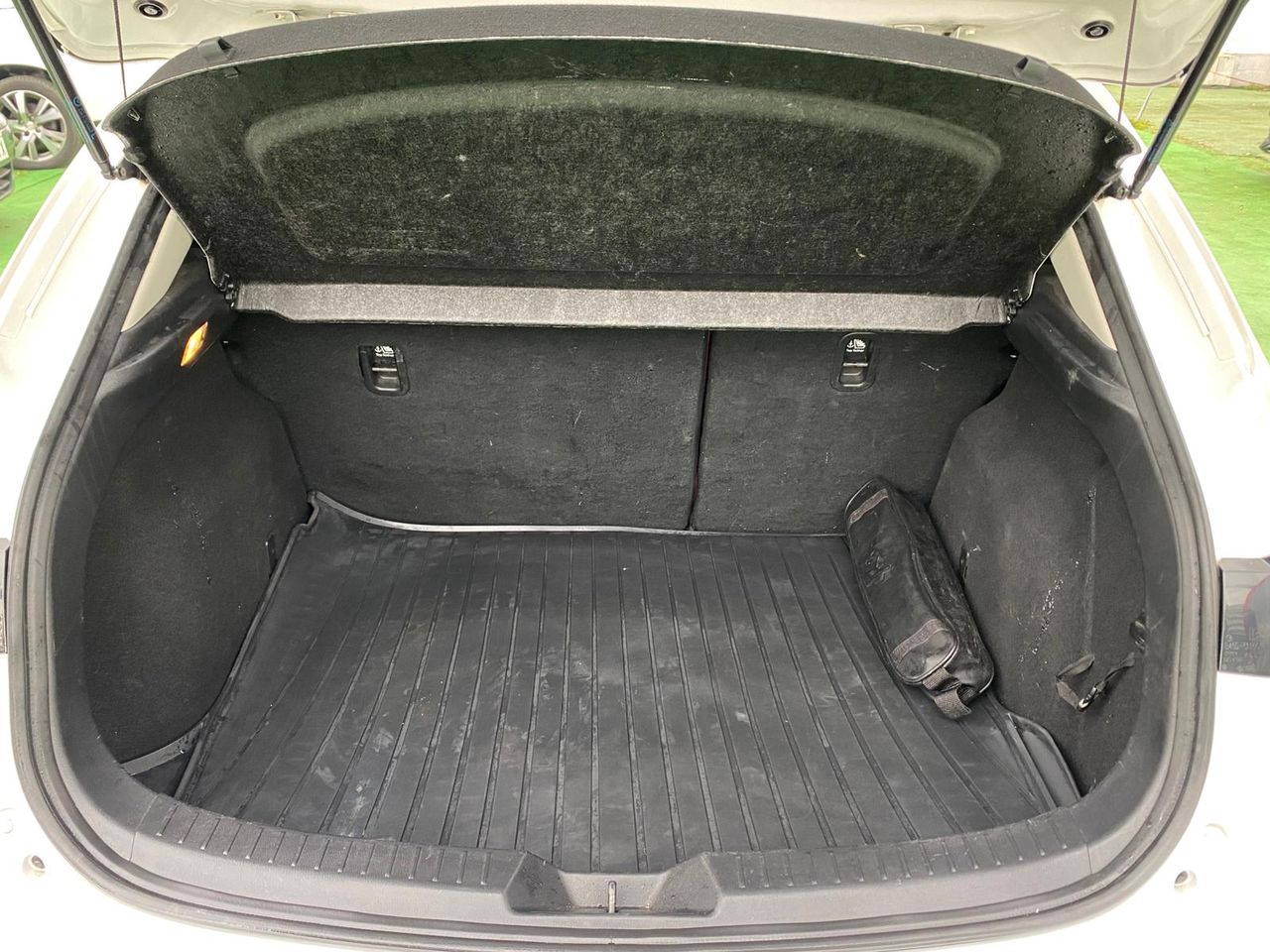 Foto Mazda Mazda3 22