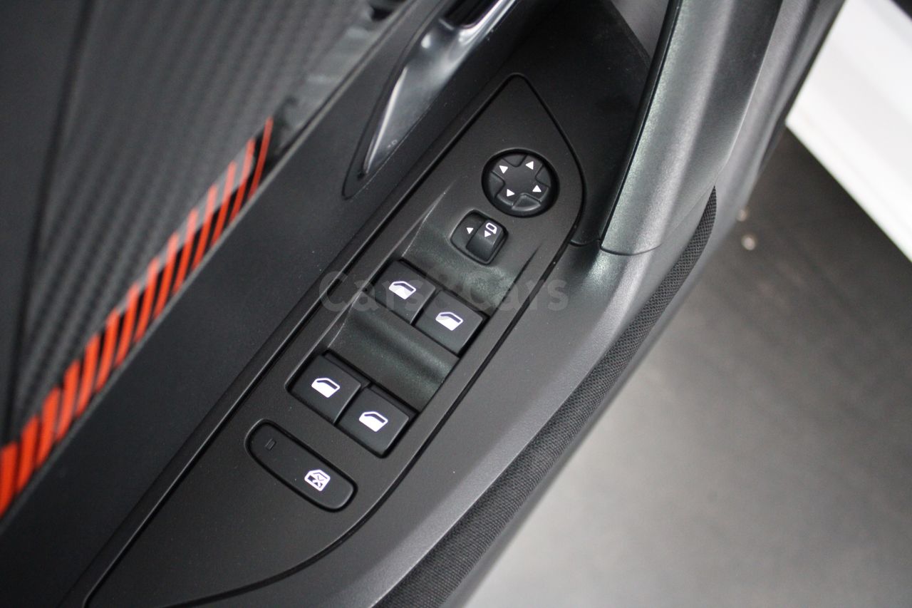 Foto Peugeot 2008 11