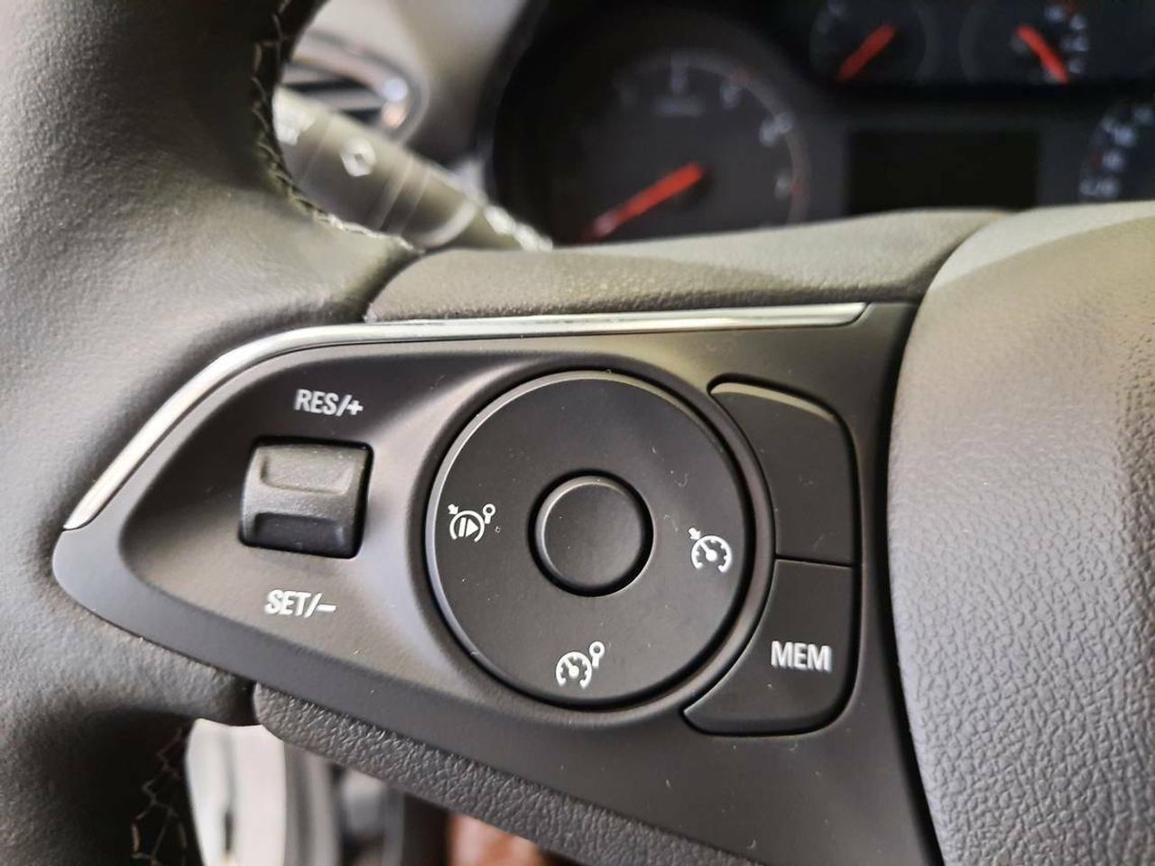 Foto Opel CrossLand 14