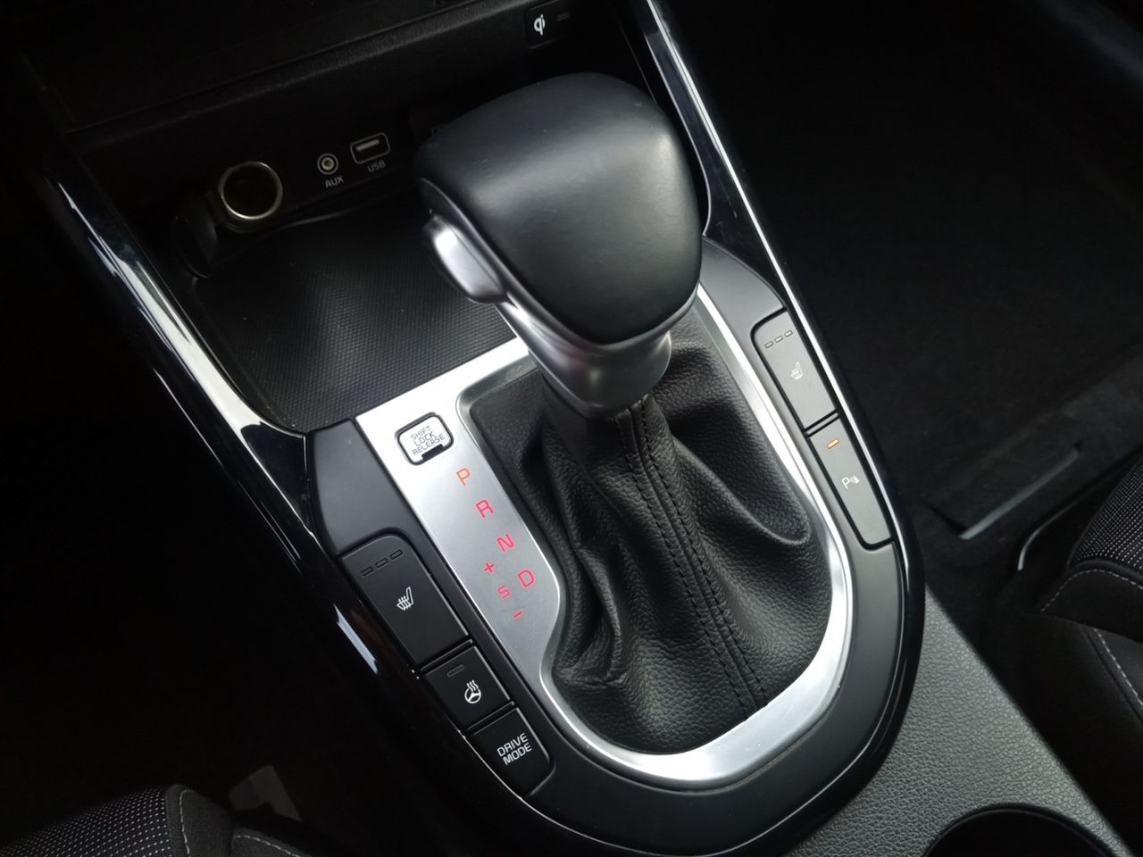 Foto Kia Cerato 12