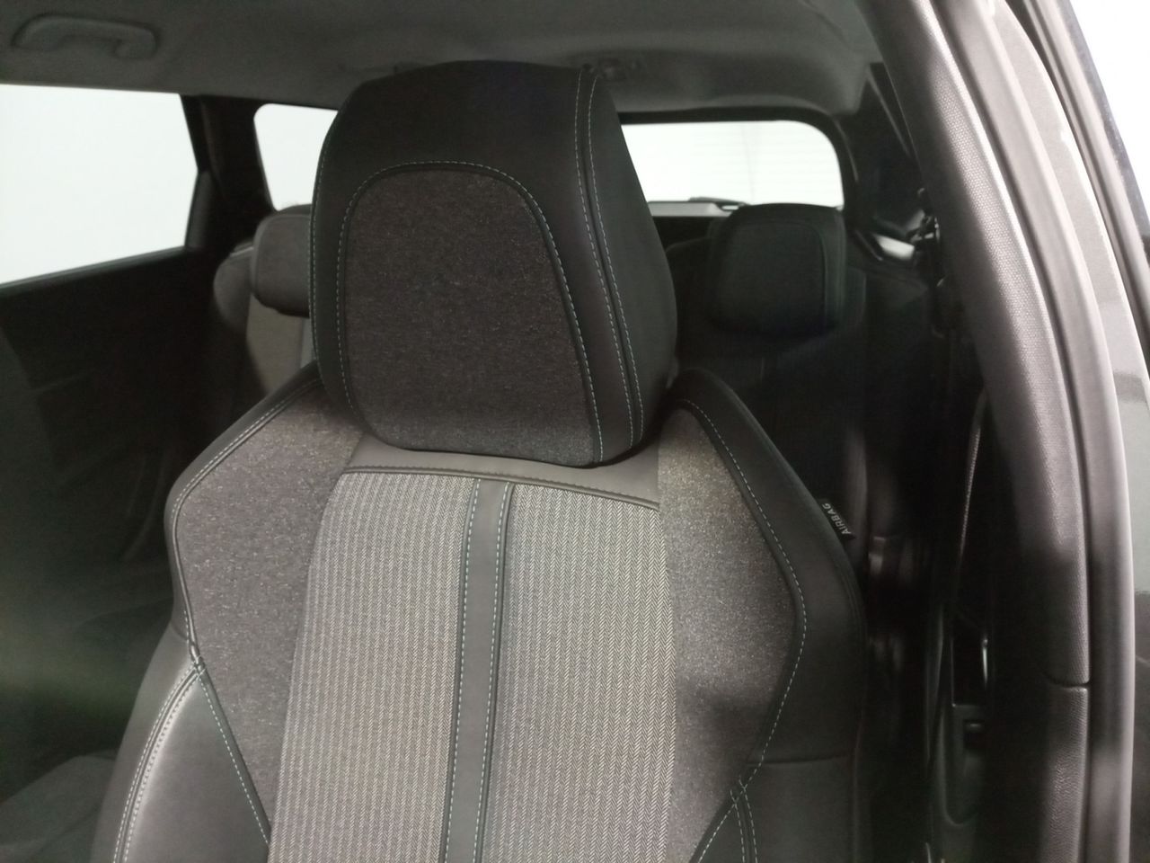 Foto Peugeot 5008 21