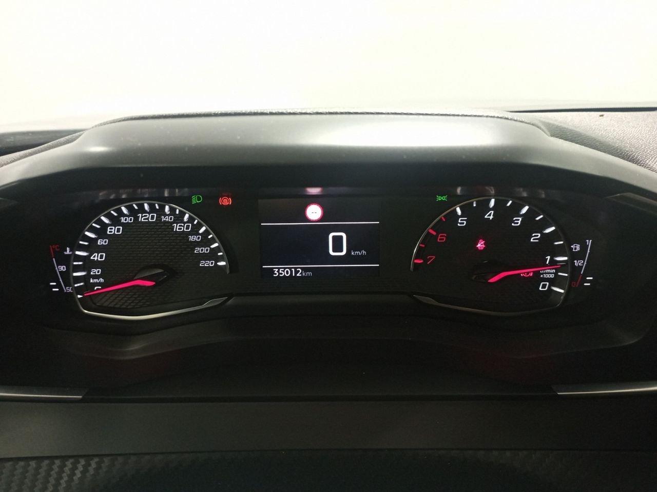 Foto Peugeot 2008 9