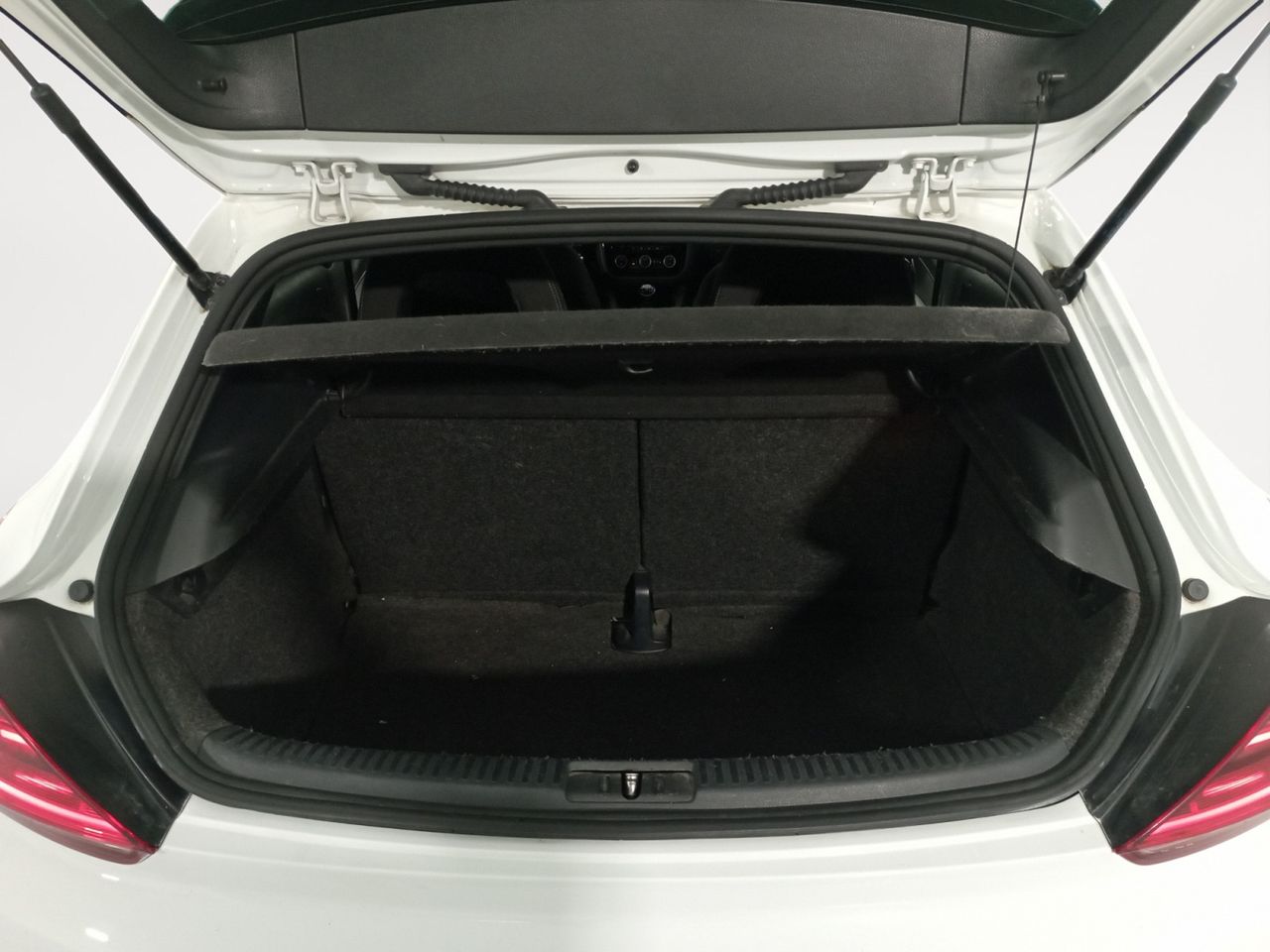 Foto Volkswagen Scirocco 11