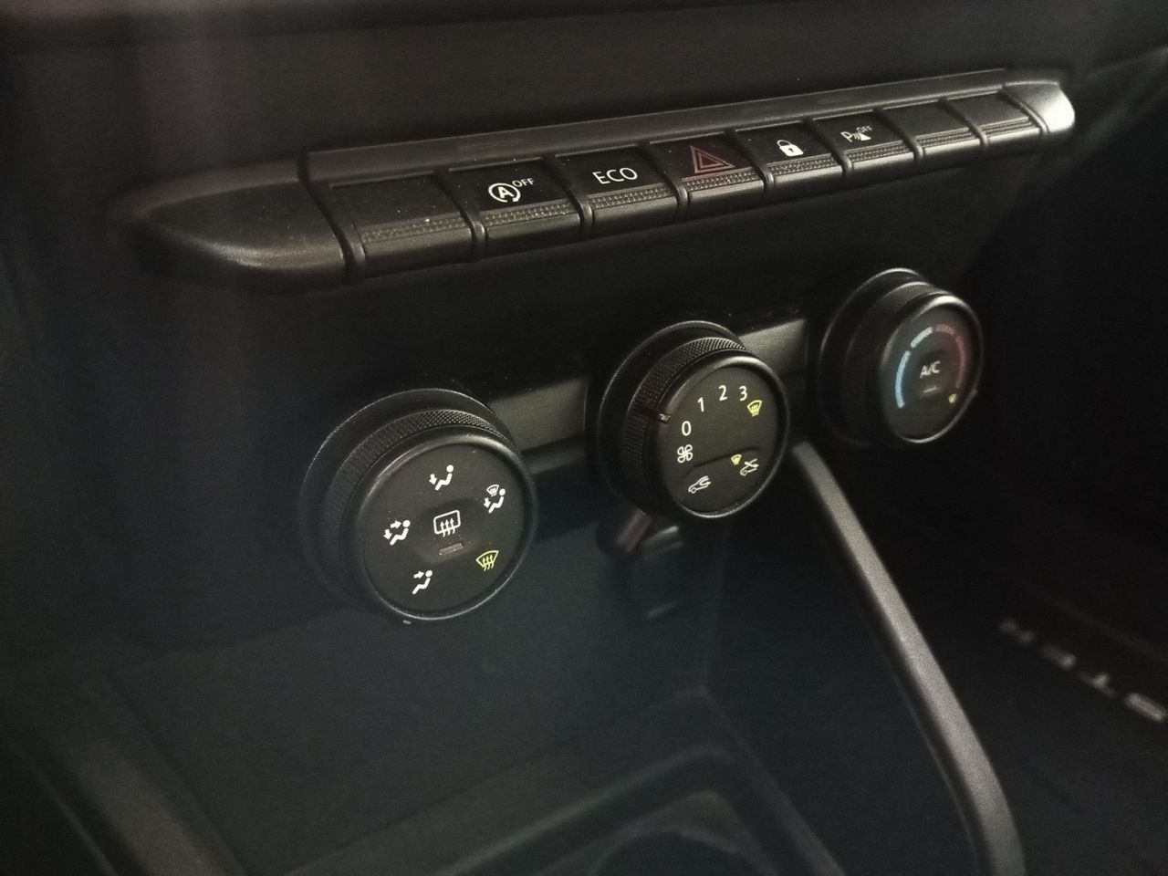 Foto Dacia Duster 18