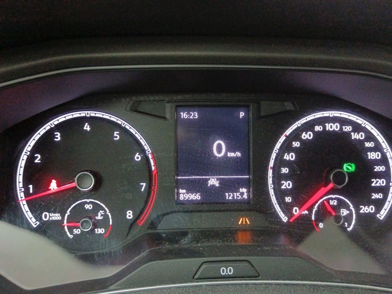 Foto Volkswagen T-Roc 12