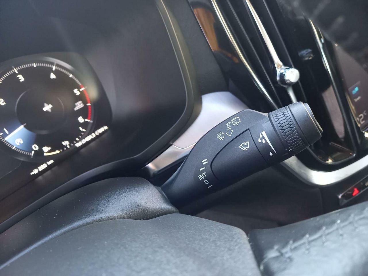 Foto Volvo V60 16