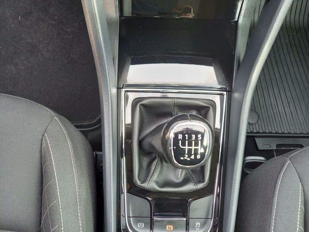 Foto Skoda Karoq 22