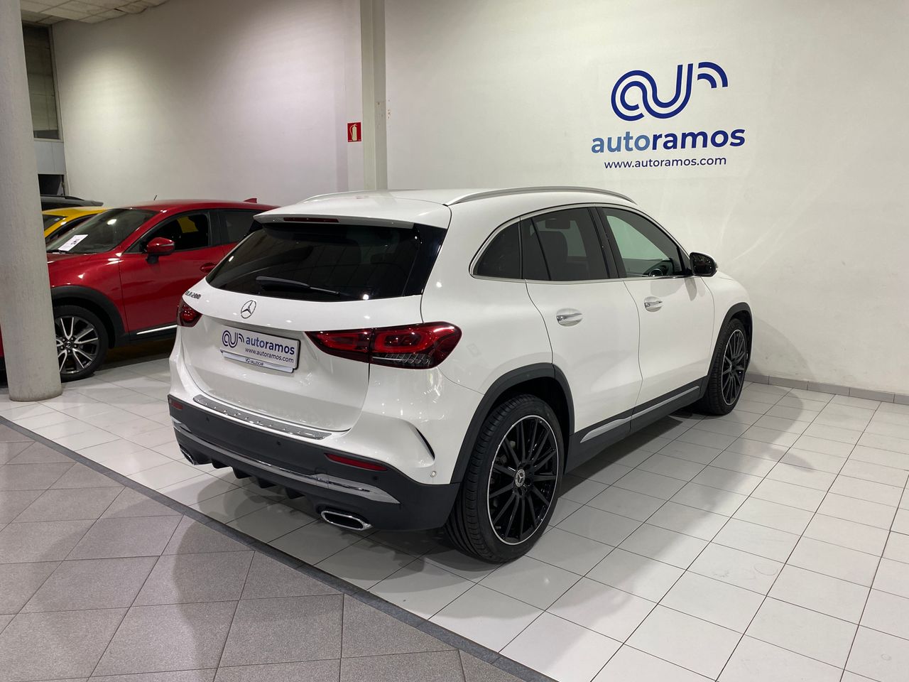 Foto Mercedes-Benz Clase GLA 26