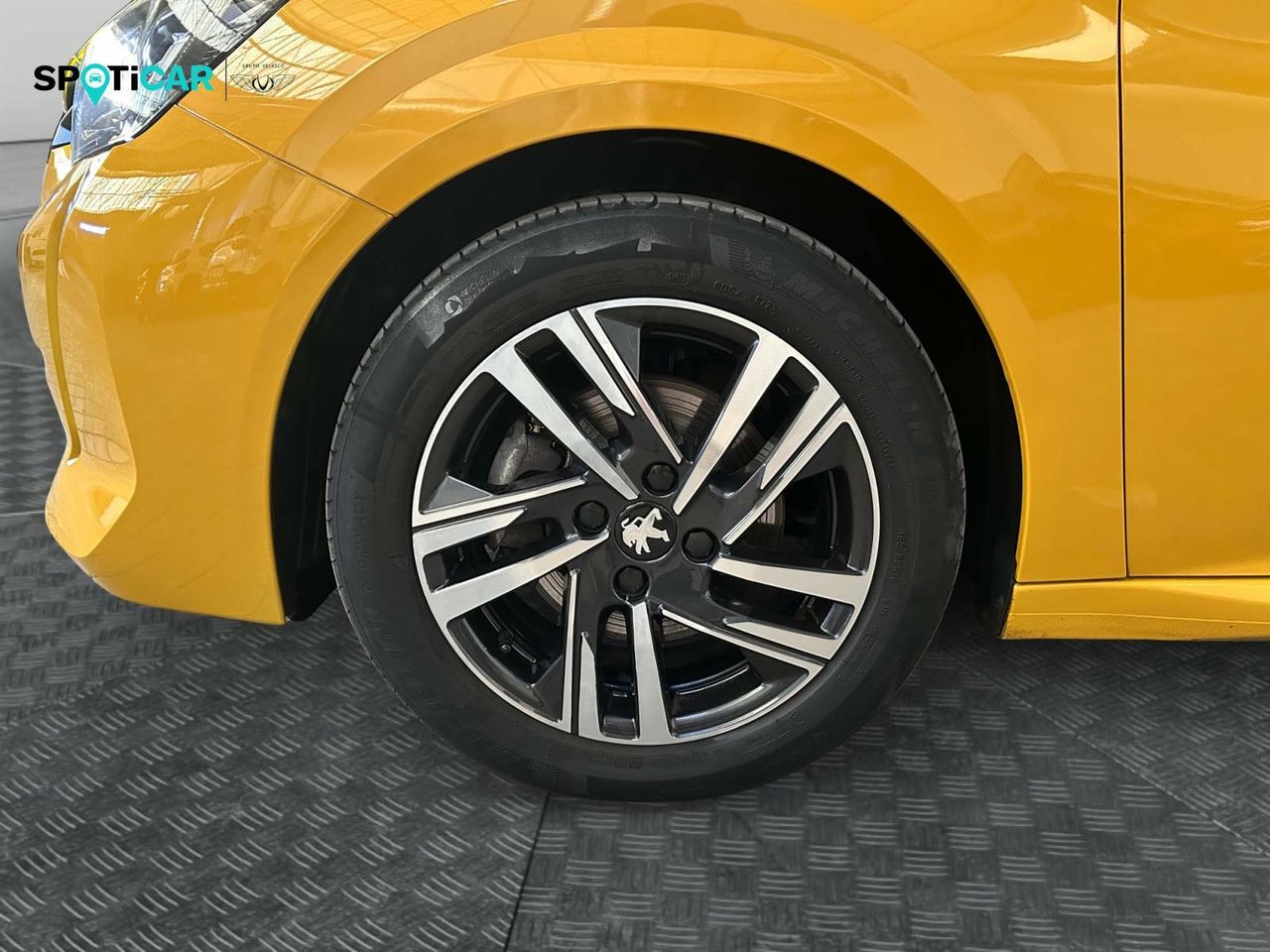 Foto Peugeot 208 14
