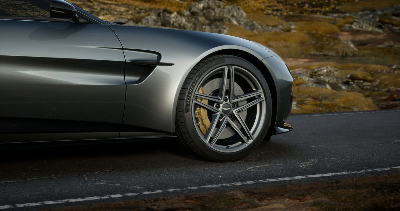 Foto Aston martin Vantage 4