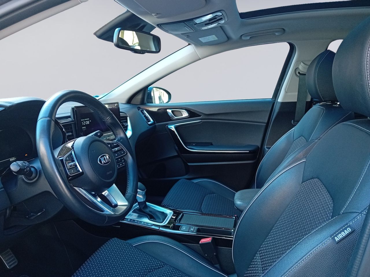 Foto Kia XCeed 8