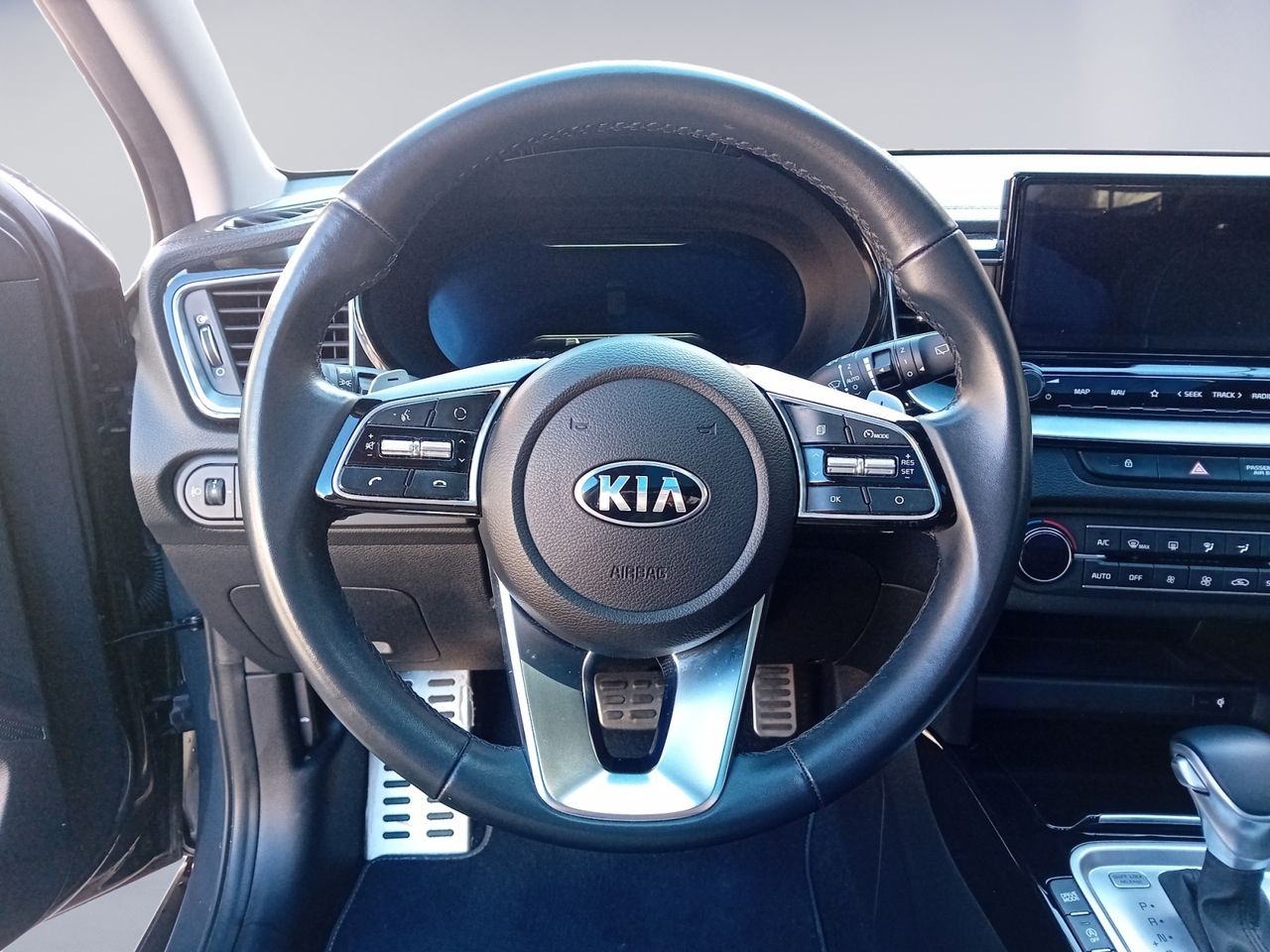 Foto Kia XCeed 12