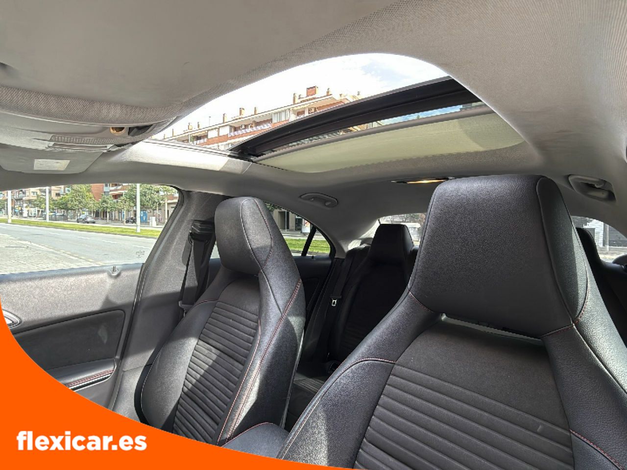 Foto Mercedes-Benz Clase CLA 15