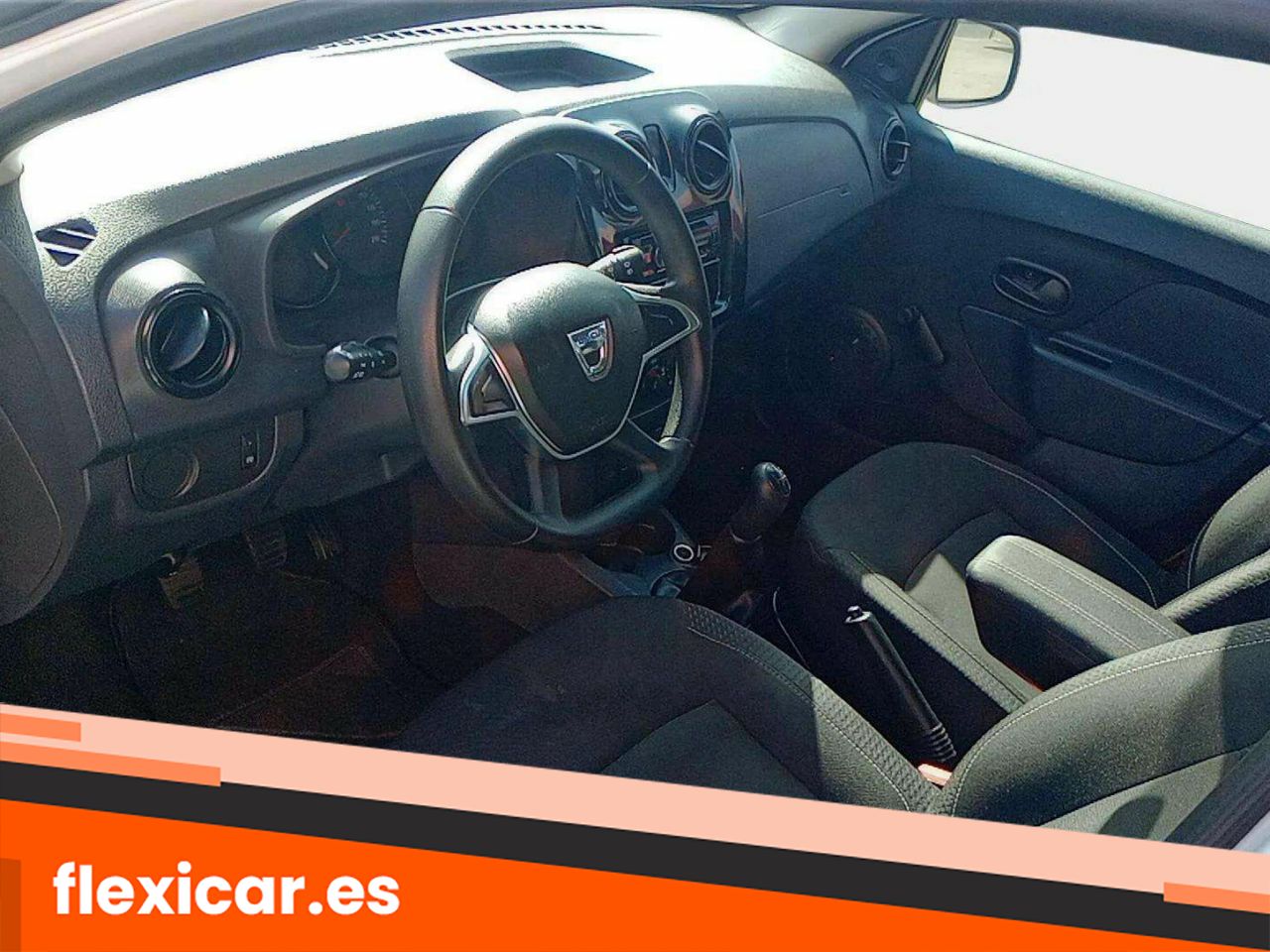 Foto Dacia Sandero 14