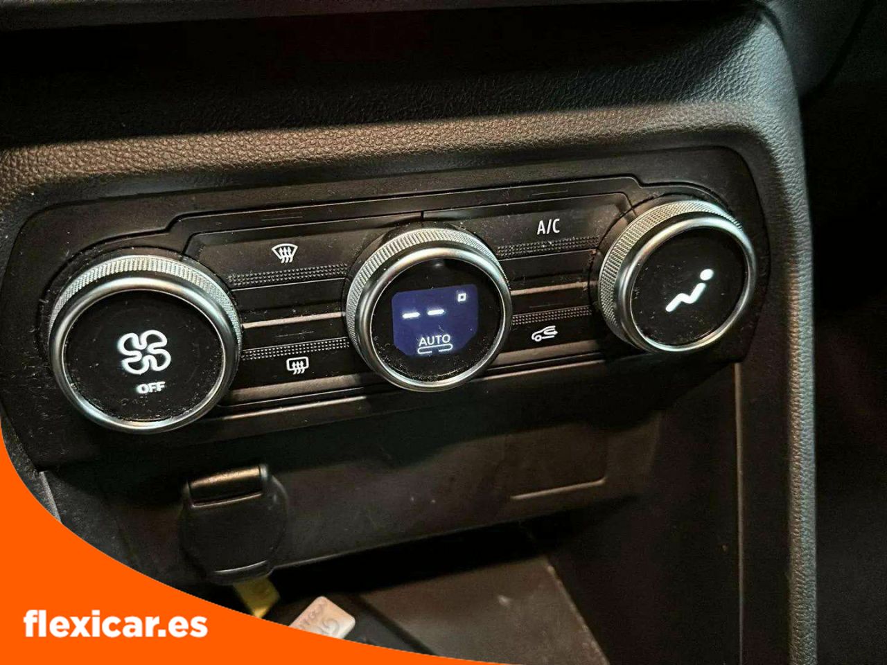Foto Dacia Sandero 13