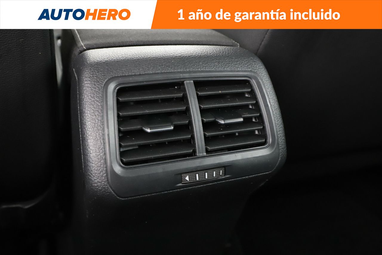 Foto Volkswagen Golf 21