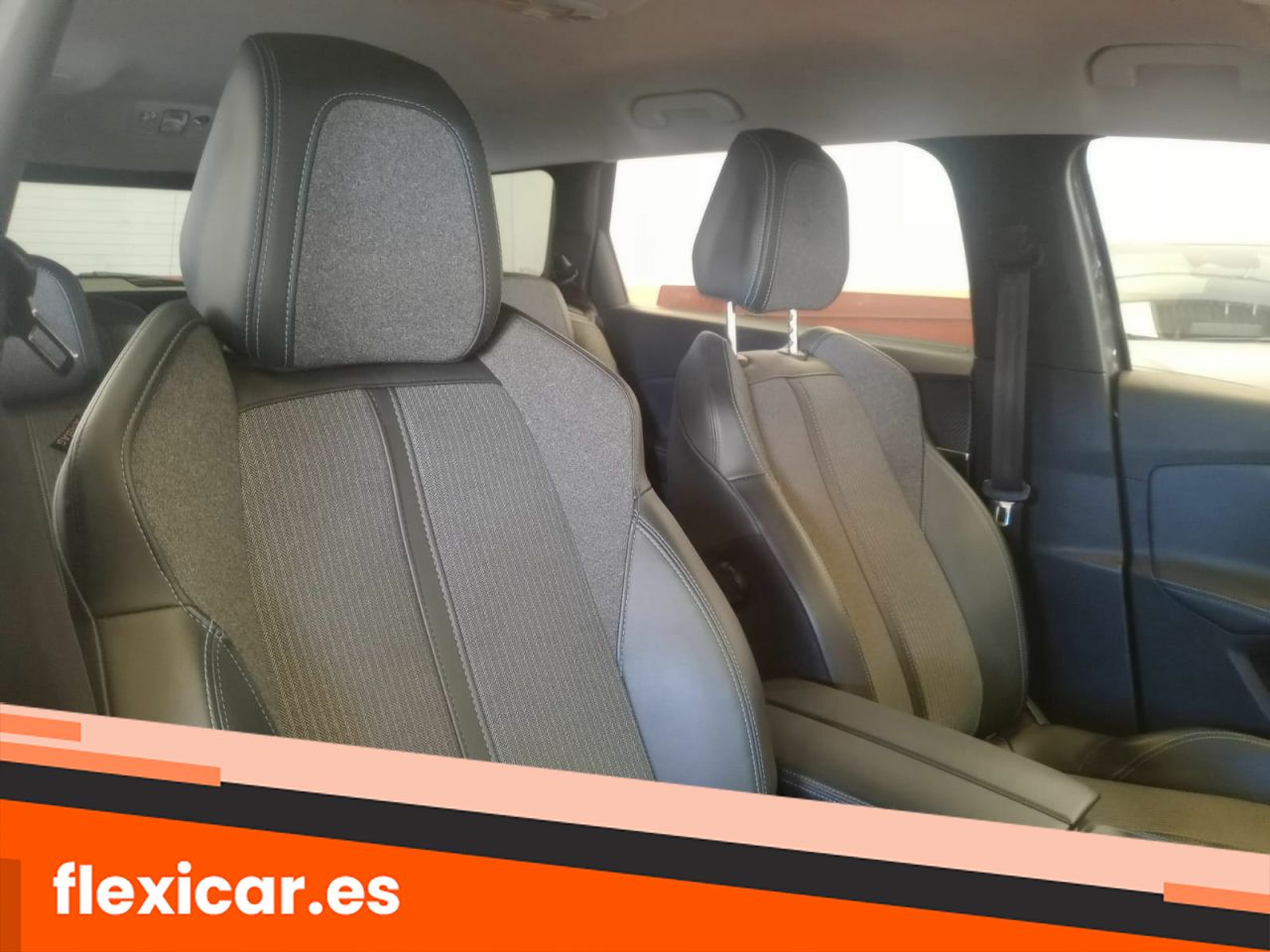 Foto Peugeot 5008 11