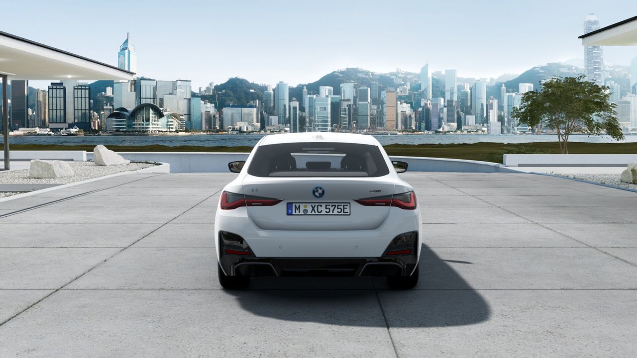 Foto BMW i4 3