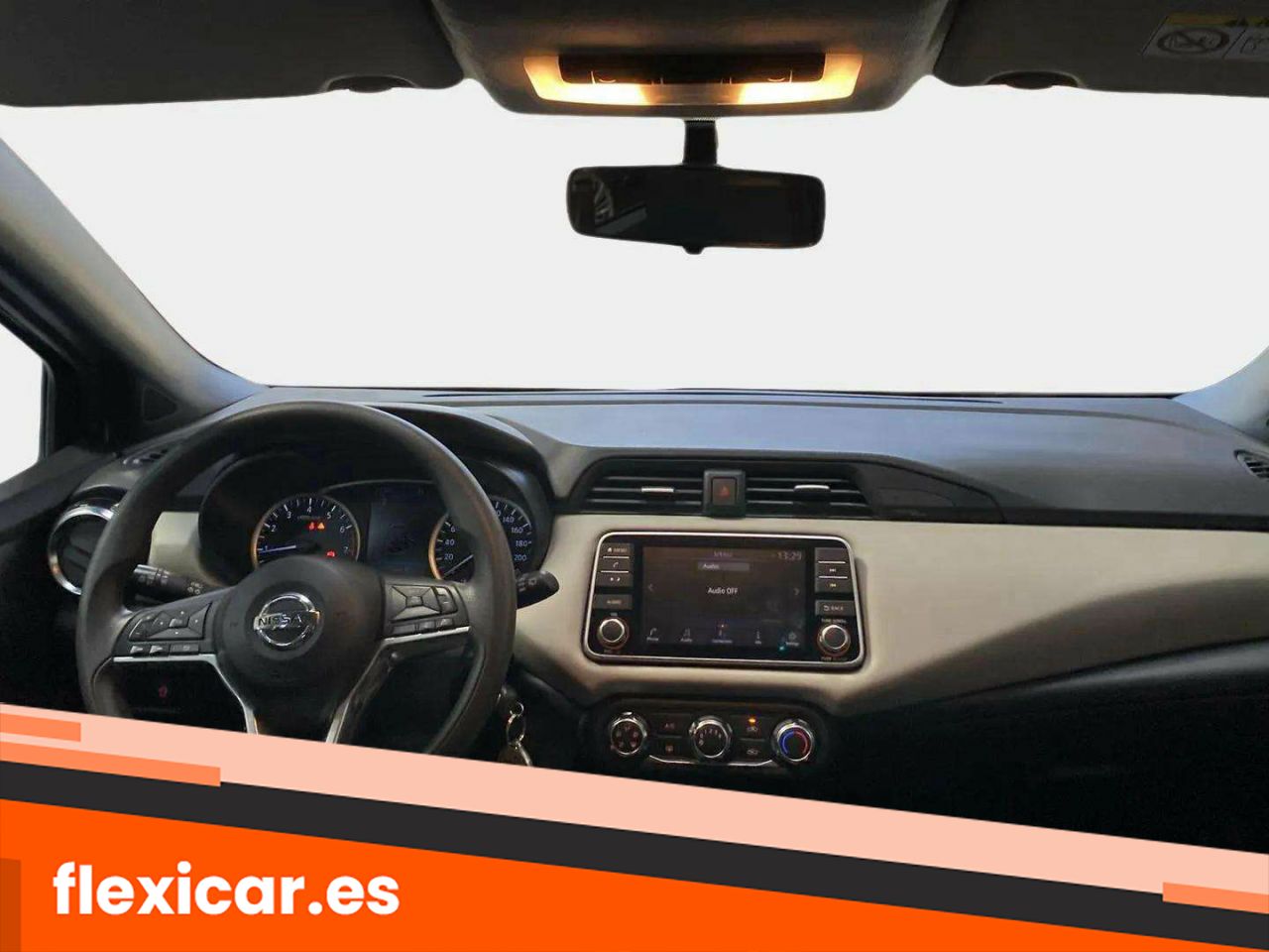 Foto Nissan Micra 10