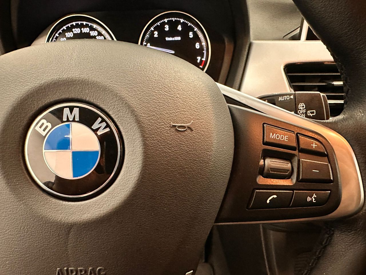 Foto BMW X1 15