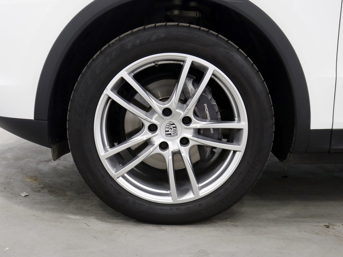 Foto Porsche Cayenne 64