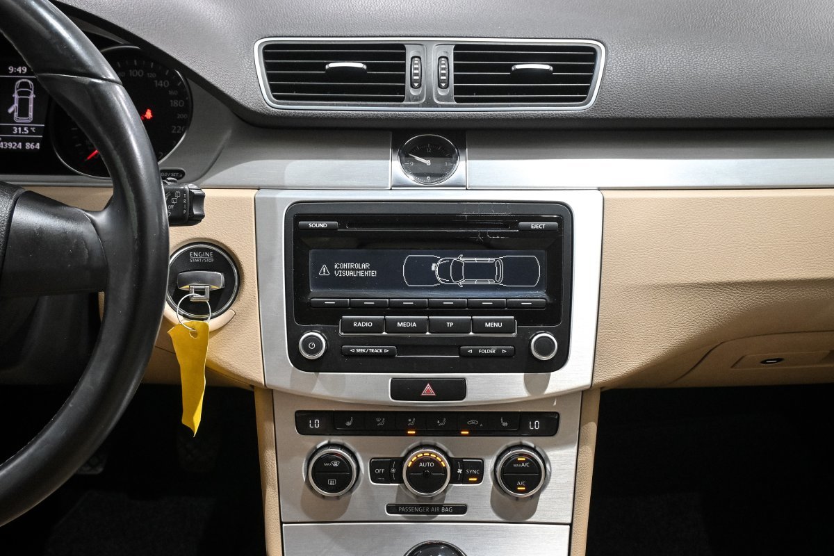 Foto Volkswagen Passat Variant 14