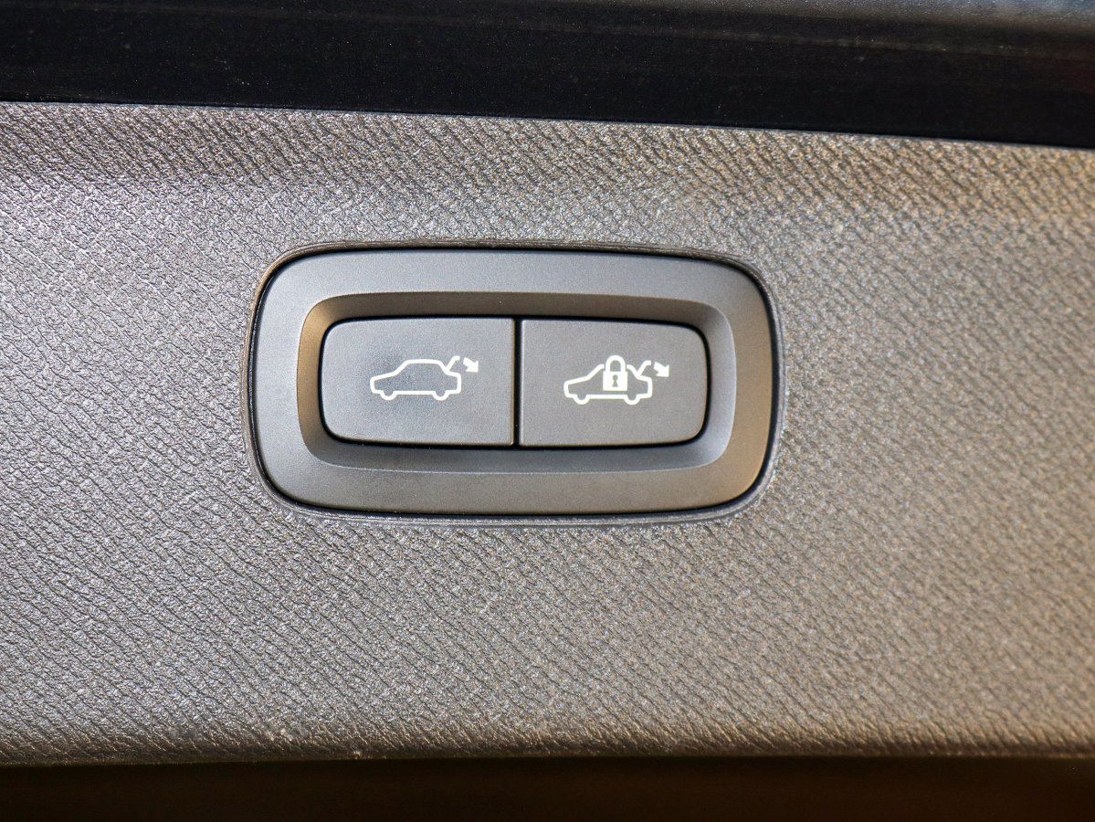 Foto Volvo XC90 9