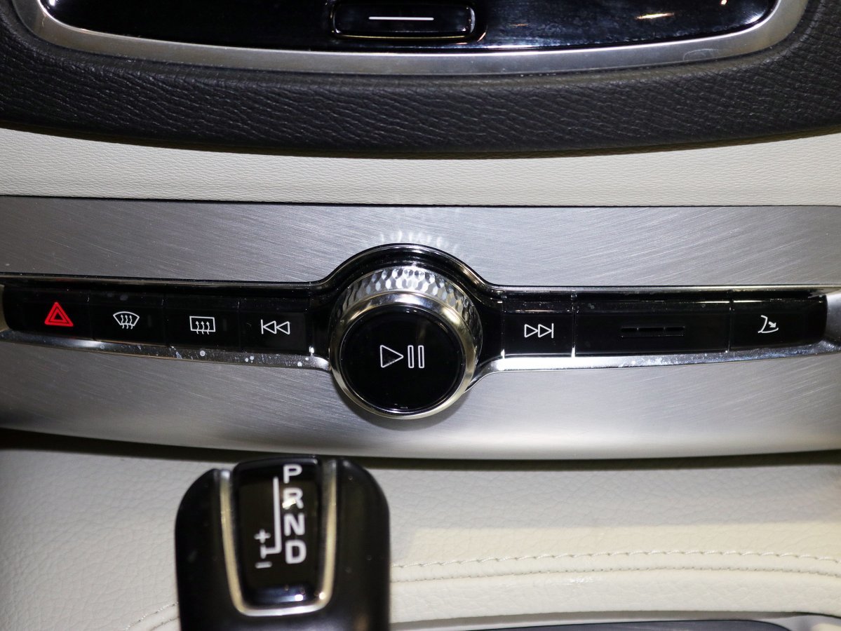 Foto Volvo XC90 22