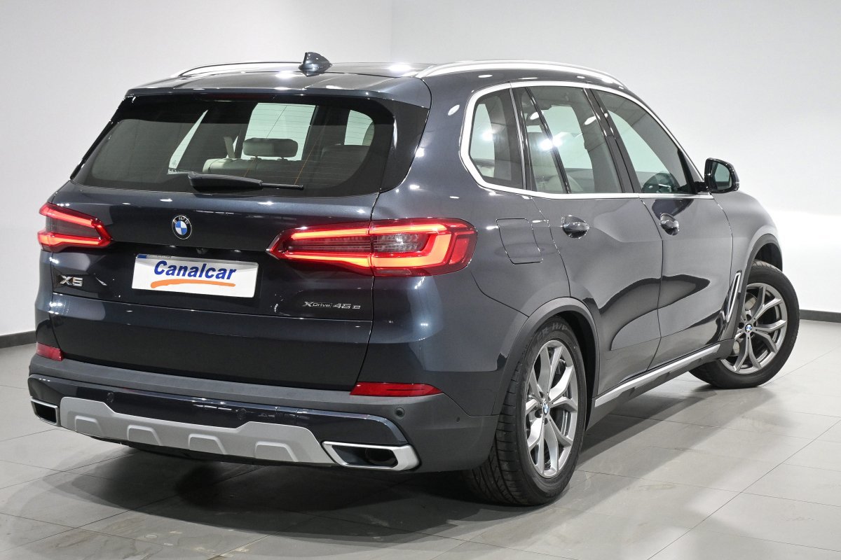 Foto BMW X5 4