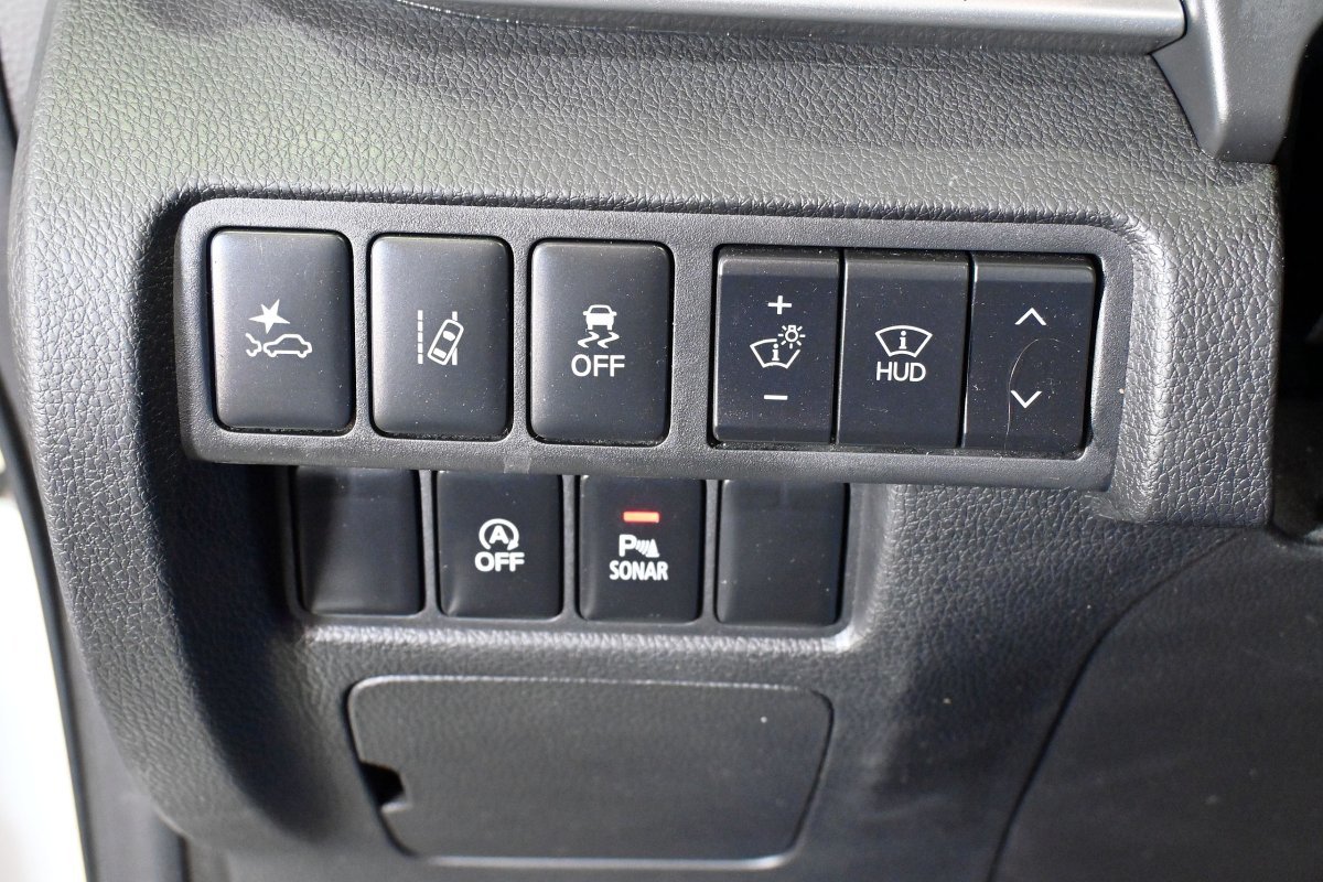 Foto Mitsubishi Eclipse Cross 28