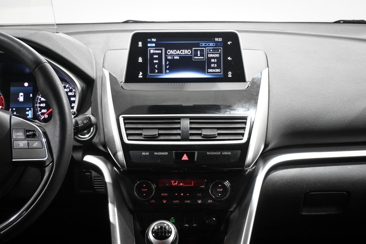 Foto Mitsubishi Eclipse Cross 14